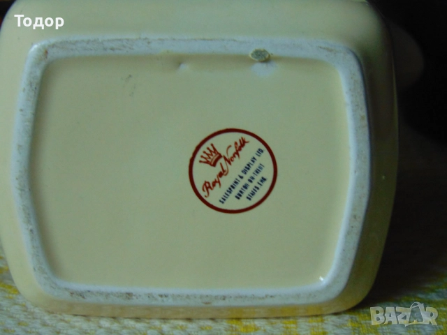 Оригинални порцеланови шишета и кана, снимка 4 - Колекции - 51848947