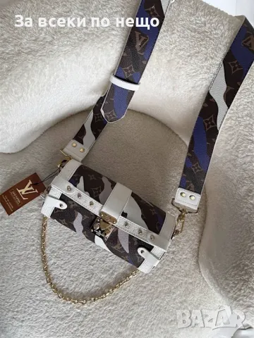 Louis Vuitton Дамска Чанта Луис Витон - Налични Различни Цветове Код E71