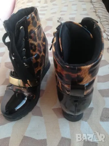 черни боти с  животински принт , на скрита платформа, снимка 3 - Дамски боти - 48081604