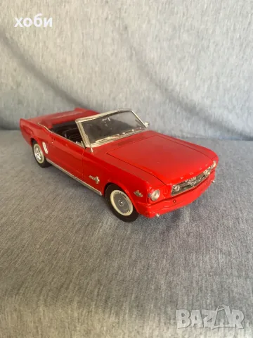 количка  Ford Mustang Convertible от 1966 г.   1:18, снимка 3 - Колекции - 55970720