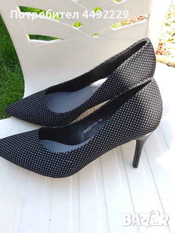 Елегантни дамски обувки 