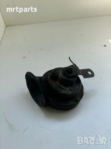 Клаксон за Mercedes W203 C-class, снимка 2 - Части - 51246152