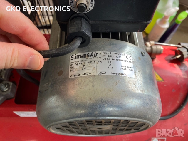 Компресор за въздух - ИТАЛИЯ 200 литра, снимка 3 - Индустриална техника - 54287903