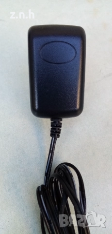 Зарядно Bosch 18V.0,5A, снимка 2 - Друга електроника - 52110181