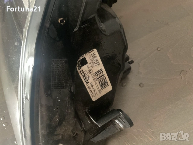 Renault Scenic 2000-2003 - десен фар оригинален, снимка 2 - Части - 54071526
