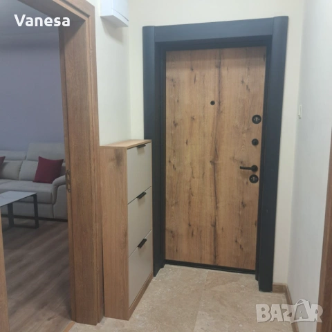 Тристаен апартамент в кв.Център, снимка 2 - Апартаменти - 54029429