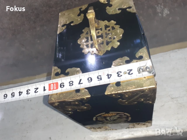 Стара лакова кутия за бижута с интарзии от седеф - Красота, снимка 6 - Антикварни и старинни предмети - 51276467