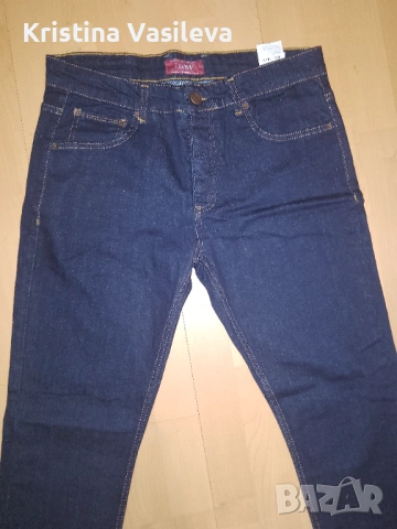 Мъжки дънки.