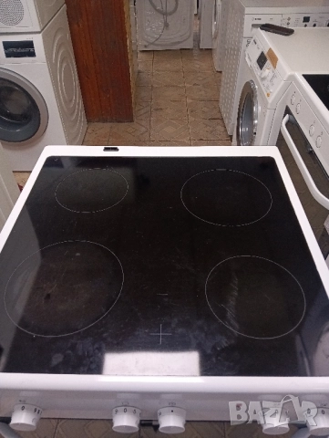 Свободно стояща печка с керамичен плот VOSS Electrolux с две години гаранция!, снимка 4 - Печки, фурни - 52384601