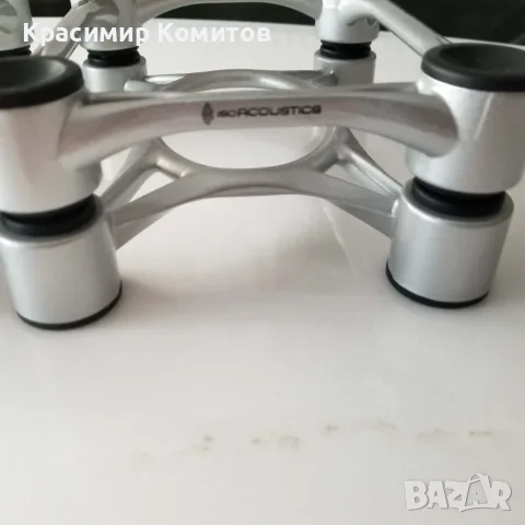 Антивибрационни Hi-Fi стойки IsoAcoustics Aperta (Комплект - 2 бр.)
