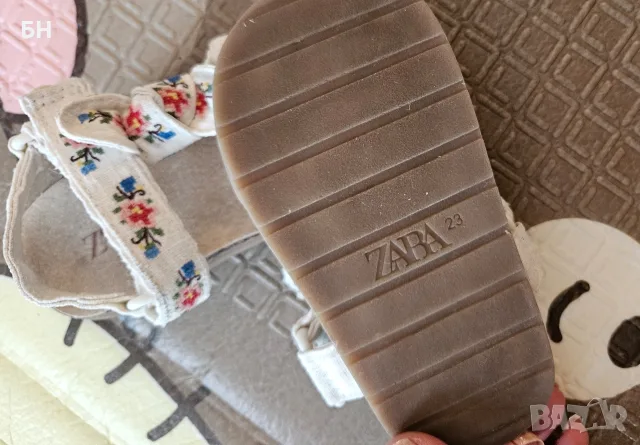 детски сандали на Zara 23 номер , снимка 3 - Детски сандали и чехли - 56201293