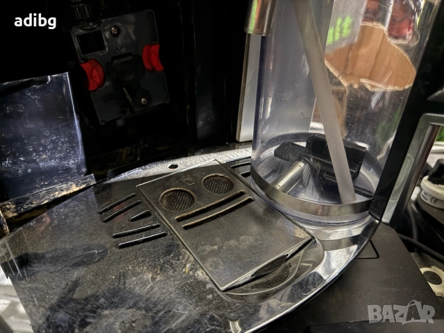 На Части - Delonghi Perfecta Graphic Touch ESAM 5600 с Кана за Мляко, снимка 2 - Кафемашини - 52920780