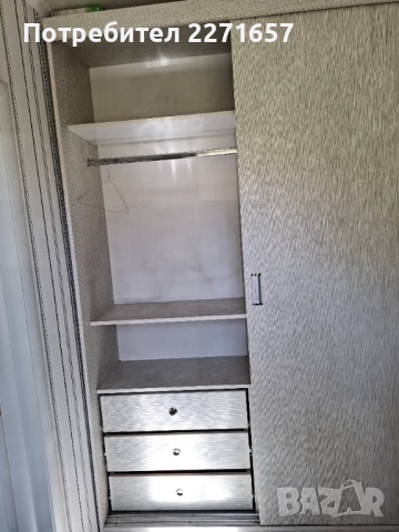 Гардероб с плъзгащи врати, снимка 3 - Гардероби - 51953434