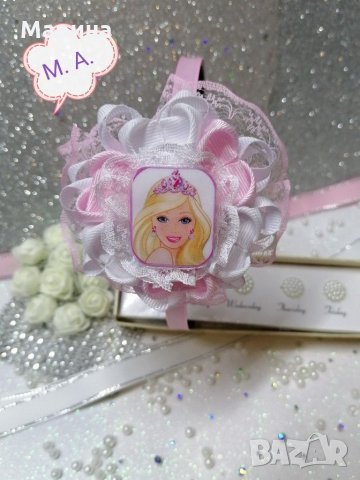 Празничен комплект с Барби в нежно розово - бяло! Ластик, шнола, диадема Налично. , снимка 6 - Шноли, диадеми, ленти - 31793783