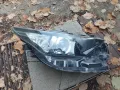 Десен фар за Toyota Auris 2015-2019, снимка 1