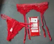 Censored M размер комплект в червено с чорапи, колан и прашка, снимка 1