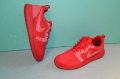 маратонки NIKE ROSHE ONE HYP "UNIVERSITY RED"  номер 42 