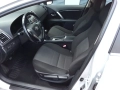 Toyota Avensis 2.0D4D-124kc. FACELIFT, снимка 10