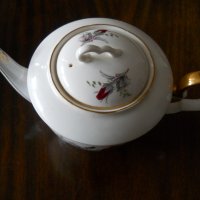 колекционерски порцеланов чайник (позлатен) - Англия, снимка 2 - Антикварни и старинни предмети - 39999465