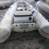 Продавам Гумена лодка катамаран дълга 3,40м, за ремонт, внос от Италия, снимка 6 - Воден транспорт - 38520986