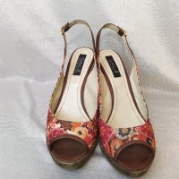 Cristhelen B. Обувки на платформа, снимка 2 - Дамски обувки на ток - 31657295
