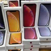 IPHONE XR 64GB ALL COLORS UNLOCKED BRAND NEW CONDITION WITH BOX, снимка 1 - Apple iPhone - 39288182