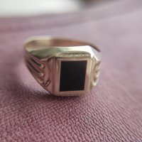 мъжки златен пръстен , снимка 1 - Пръстени - 38758046