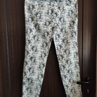 нов панталон тип клин в черно и бяло с еластичност H&M , снимка 3 - Панталони - 40629888