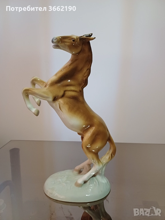 Порцеланов кон Роял Дукс, снимка 1