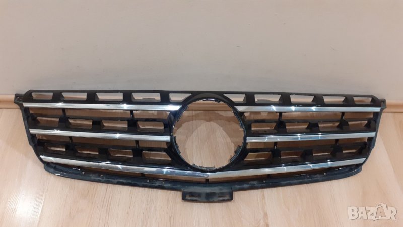 Решетка пред радиатора  за MERCEDES ML w166 (11-15г.) горна и средна, снимка 1