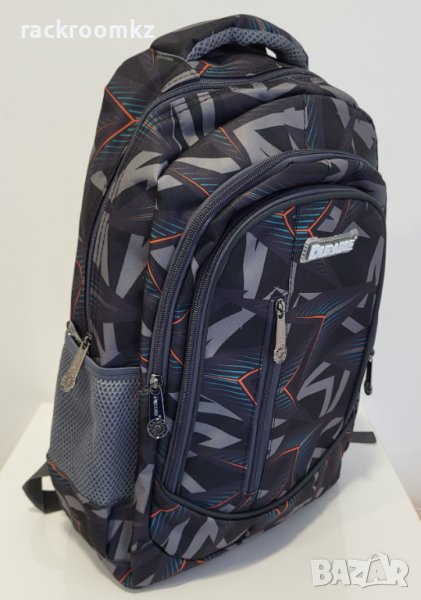 Ученическа раница с три основни отделения, снимка 1