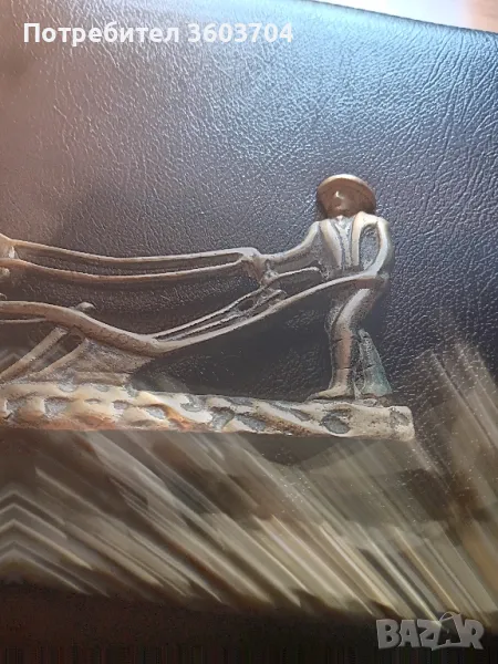 месингова статуетка, снимка 1