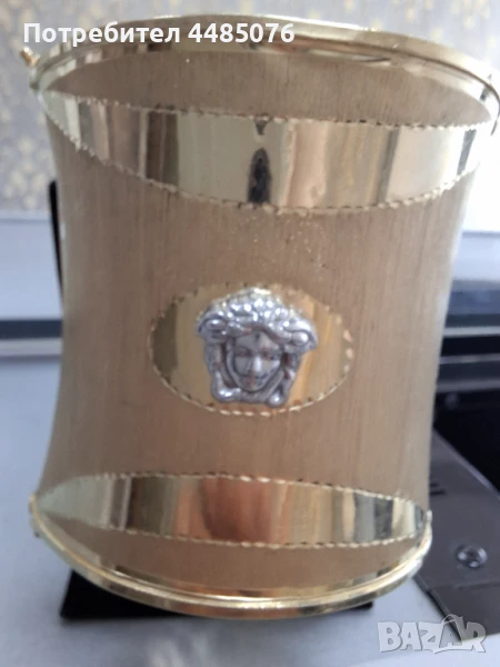 ЗЛАТНА ДАМСКА ГРИВНА ВЕРСАЧЕ БЕЛЕЗНИК  14.К., снимка 1