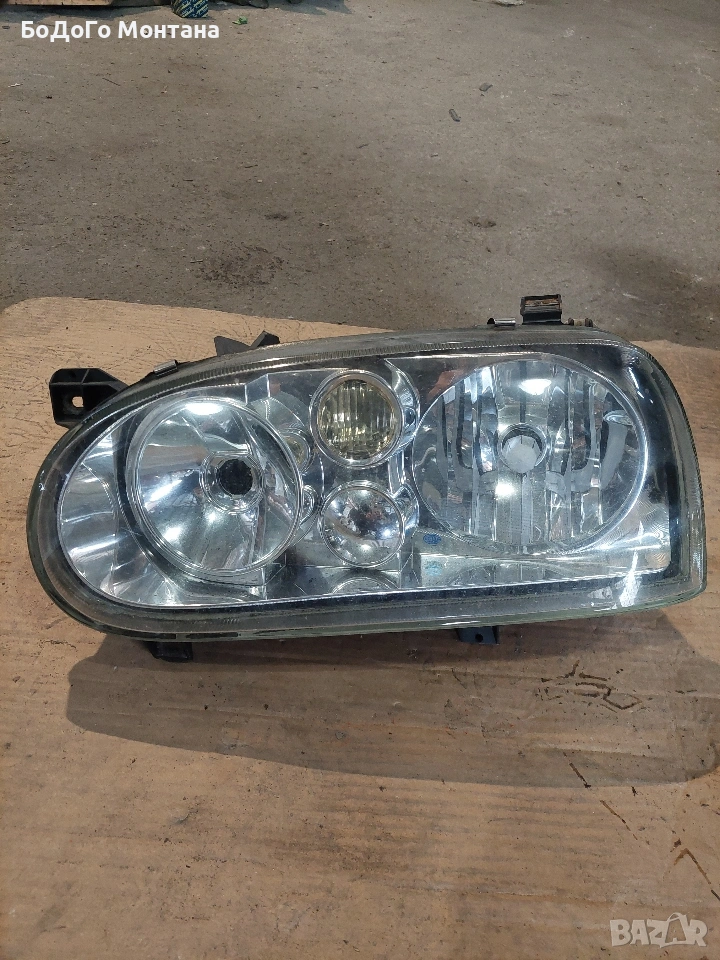 Десен фар Голф/Golf 3, снимка 1