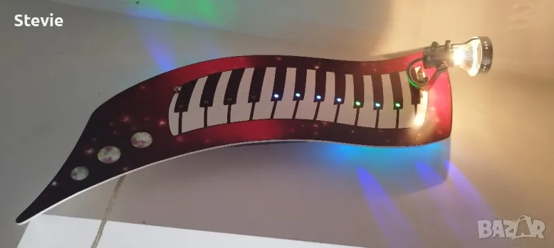 Стенен декор - пиано с лампичка, снимка 1