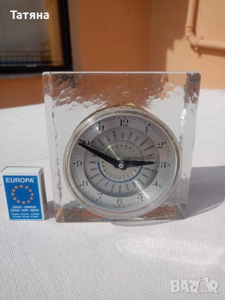 Настолен стъклен часовник, снимка 1