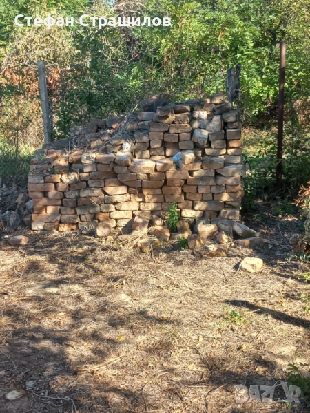 ПОДАРЯВАМ СТАРИ ТУХЛИ, снимка 1