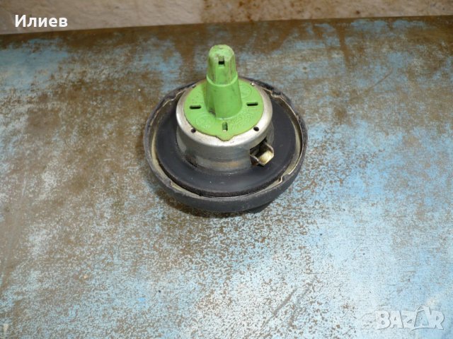 Капачка резервоар BMW, снимка 4 - Части - 33841113