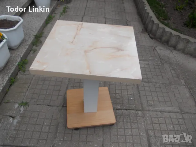 Масичка за кафе или помощна с термо плот  и колелца, снимка 2 - Маси - 40792200