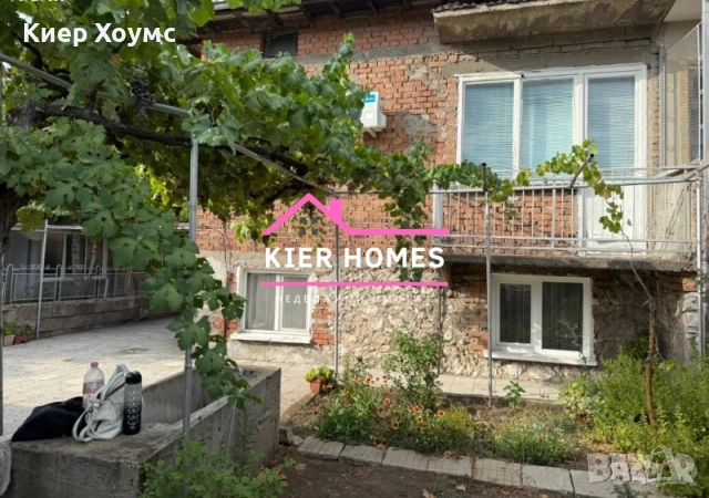 Двуетажна къща в гр.Димитровград, снимка 3 - Къщи - 52047897