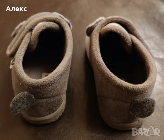 Детски зимни домашни топлинки Victoria (испански), снимка 3 - Детски пантофи - 48019092