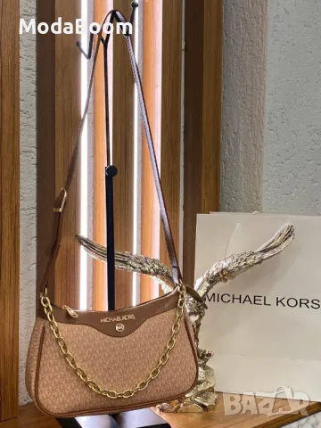 Michael Kors дамски чанти Различни цветове , снимка 5 - Чанти - 48841946