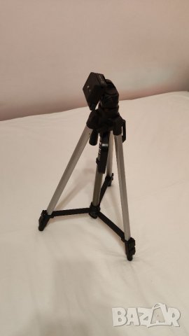 Трипод, тринога GIOTTOS, за фотоапарати и камери. 