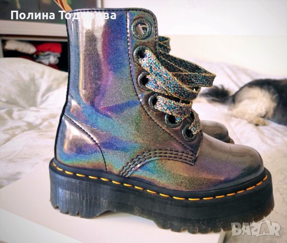 Кубинки Dr. Martens на платформа, номер 36, снимка 1 - Дамски боти - 42795914