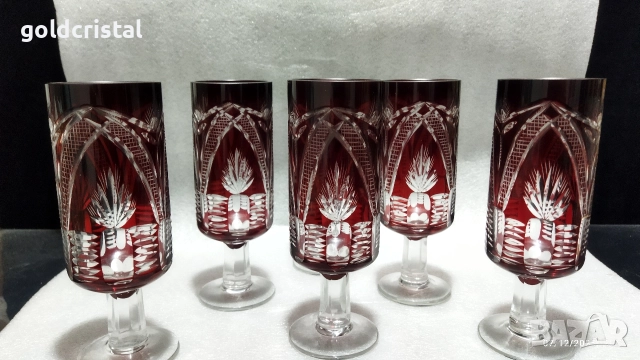 кристални чаши цветен червен кристал 