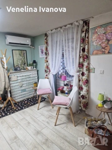  Ъглов обзаведен фризьорски саон в аристократичния център на Софиа - "Оборище" , снимка 2 - Магазини - 53289310