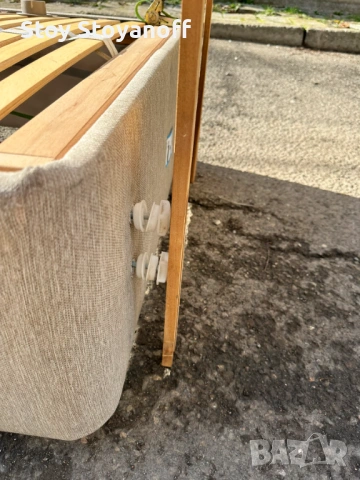 Легло с електрическа подматрачна рамка 90x200, снимка 4 - Спални и легла - 53135912