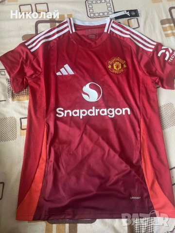 Продава чисто нова футболна тениска на Манчестър Юнайтед сезон 2024/2025, снимка 1