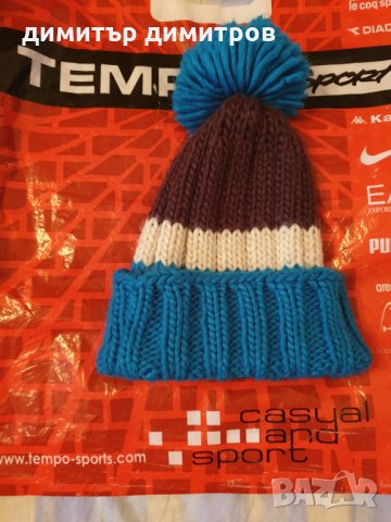 Зимна шапка с пискюл  black canyon Като нова, снимка 2 - Шапки - 34988335