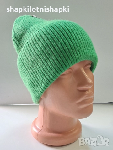 340 Дамска плетена шапка,ангора-бутикова, снимка 2 - Шапки - 52538012